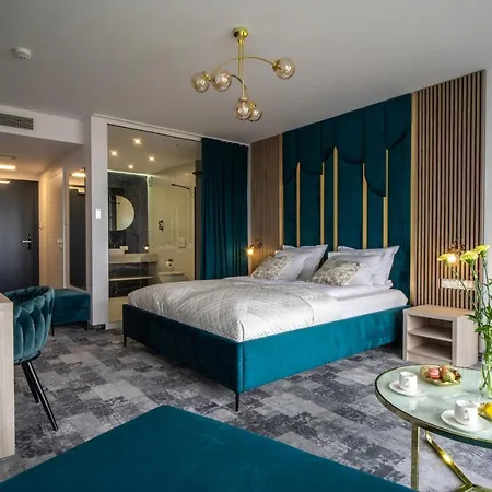 Cristal Baltic Hotel *